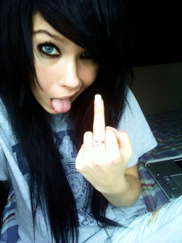 The Digital Reel: An Academic Exploration Of Online Port Games As Mediated Experience