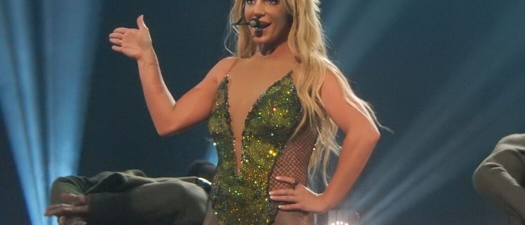 Britney Spears na koncertě v Londýně v roce 2016