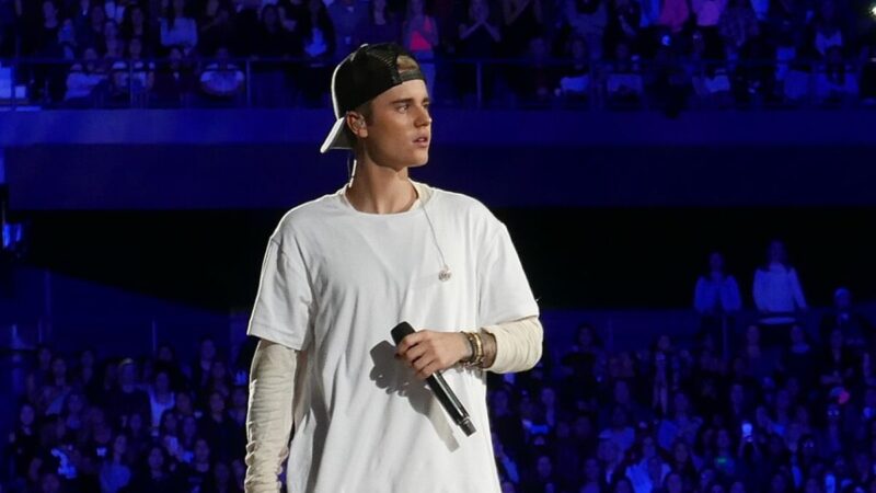 Justin Bieber na koncertě v Rosemontu 2015