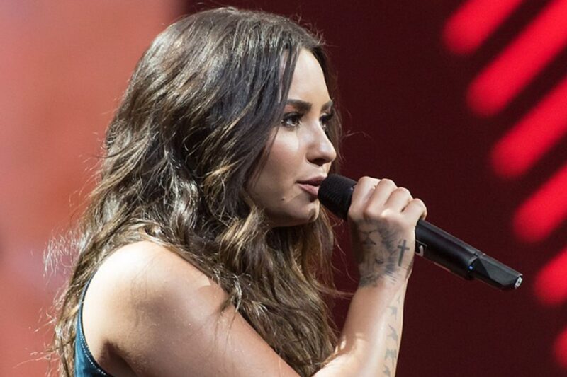Demi Lovato na festivalu v roce 2017