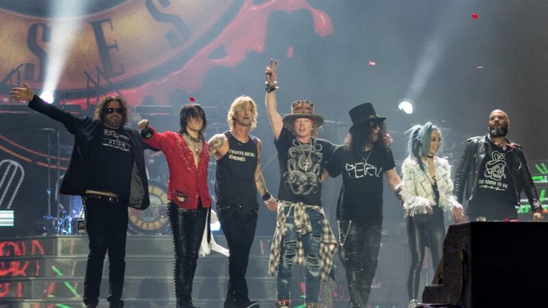Guns N’ Roses na koncertě v Londýně v roce 2017