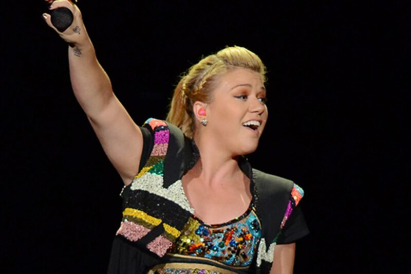 Kelly Clarkson na koncertě