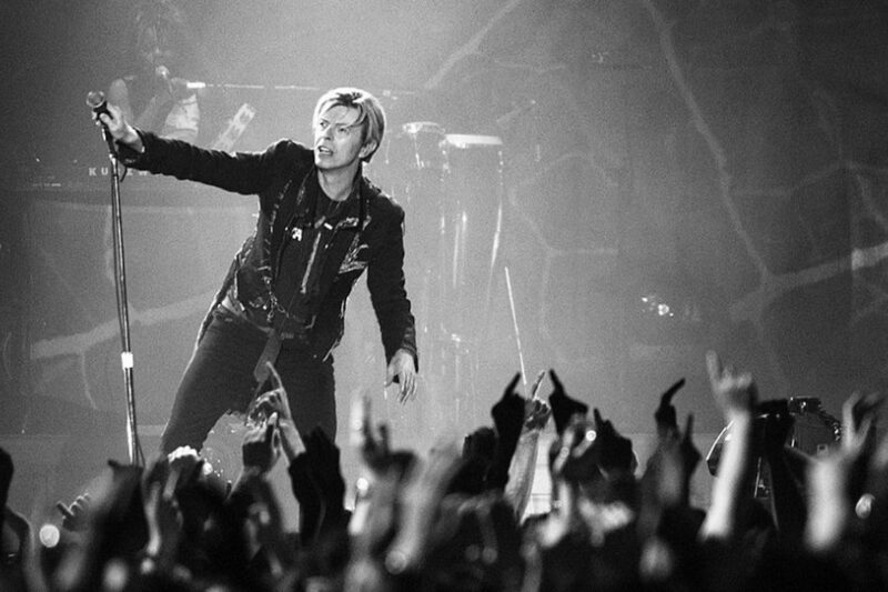 David Bowie na koncertě v roce 2003