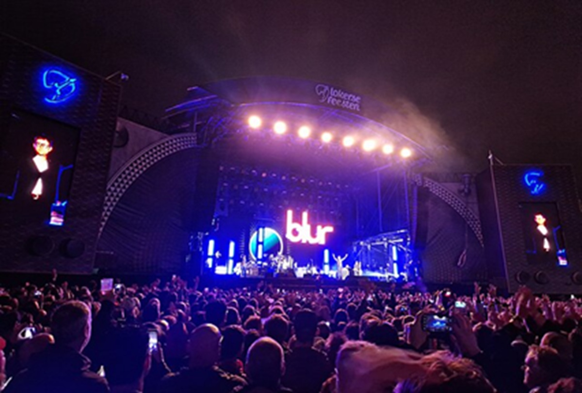 Blur na koncertě v Belgii v roce 2023