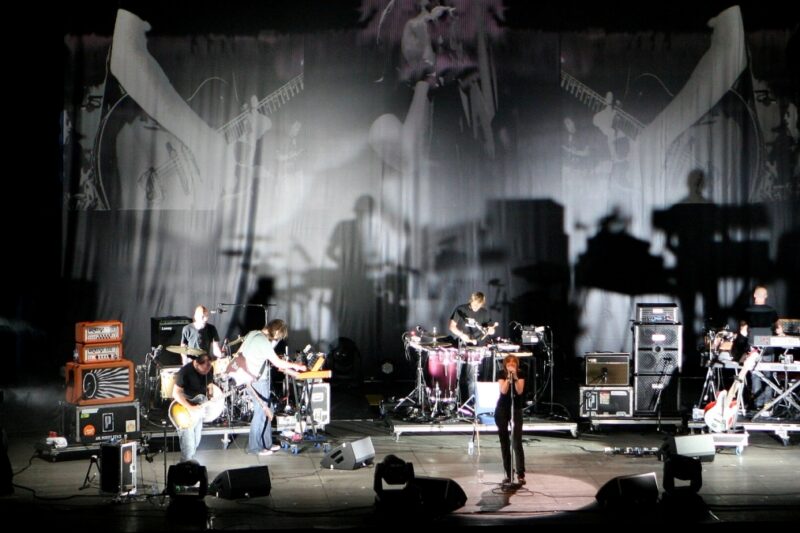 Kapela Portishead během koncertu ve Wolverhampton Civic Hall