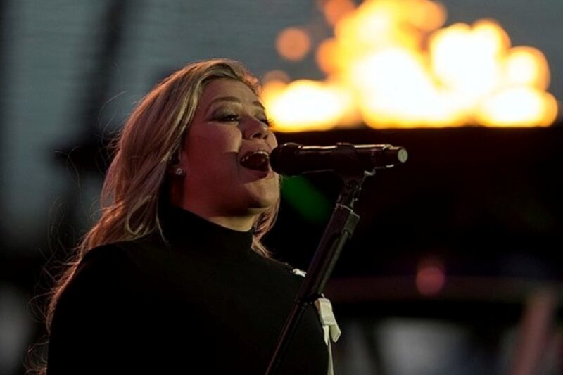 Zpěvačka Kelly Clarkson během ceremonie pro Warrior Games v Coloradu (2018)