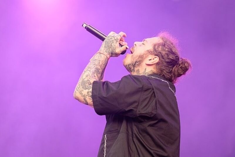 Zpěvák Post Malone na koncertu ve Švédsku (2018)