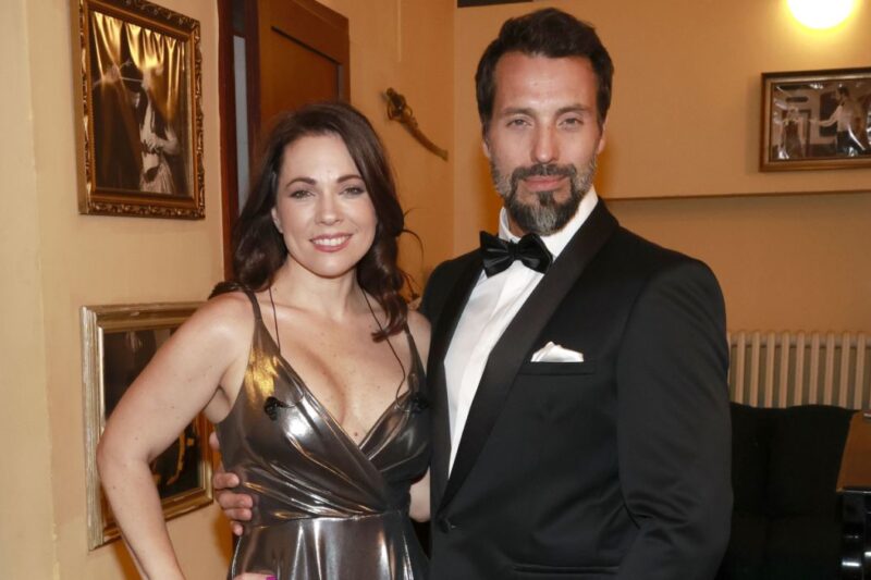 Václav Noid Bárta s Michaelou Noskovou na módní přehlídce v červnu 2025