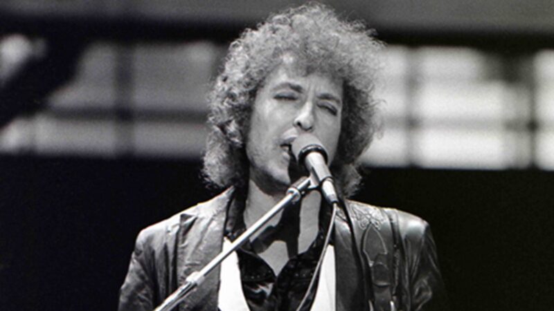 Obrázek k článku: Bob Dylan se nenarodil jako Bob Dylan: Fakta o změně jeho jména