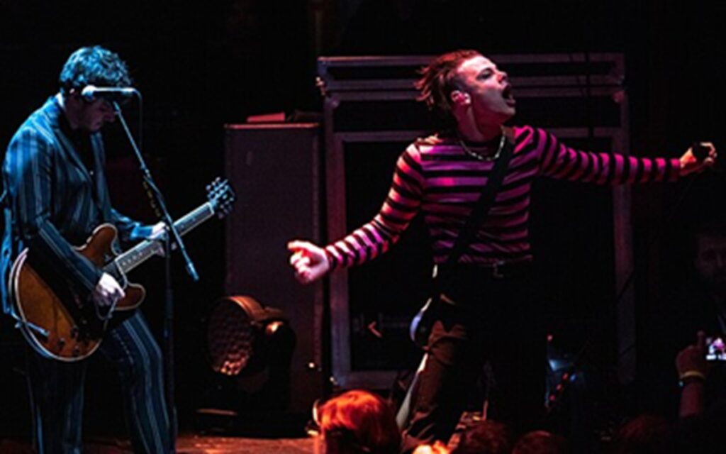 Yungblud to schytal za fotku se zpěvákem kapely Rammstein Tillem Lindemannem: Fanoušci nectí presumpci neviny