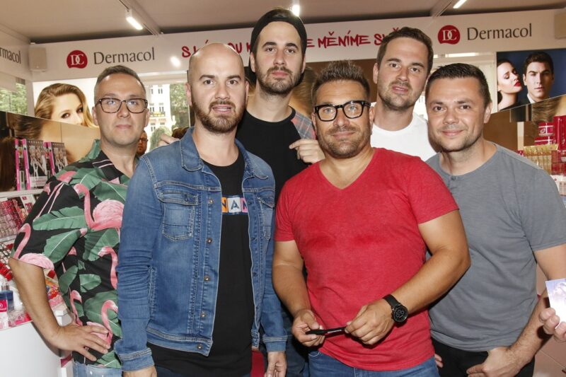 Fotografie kapely No Name