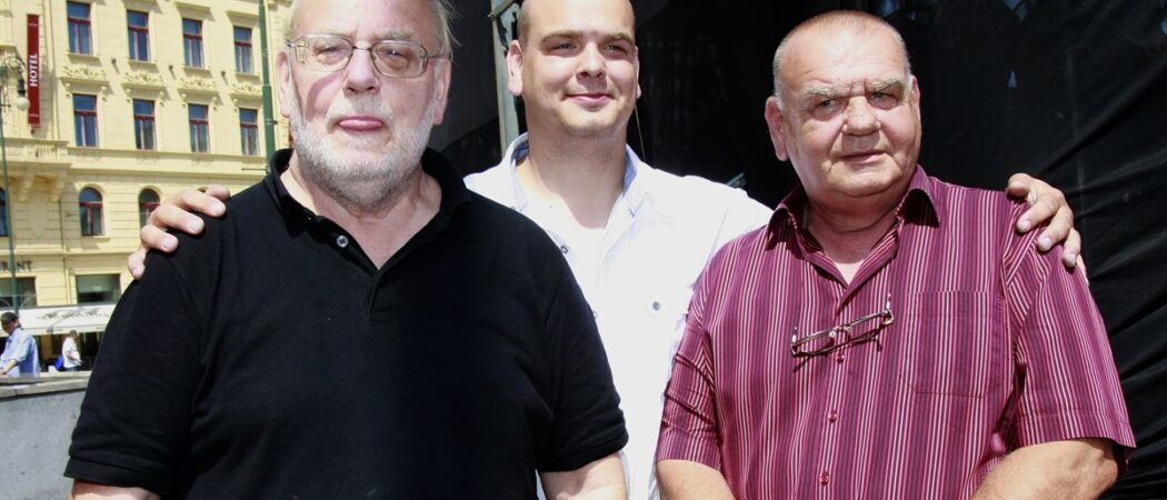 Fotografie Jana, Františka a Vojtěcha Nedvědových