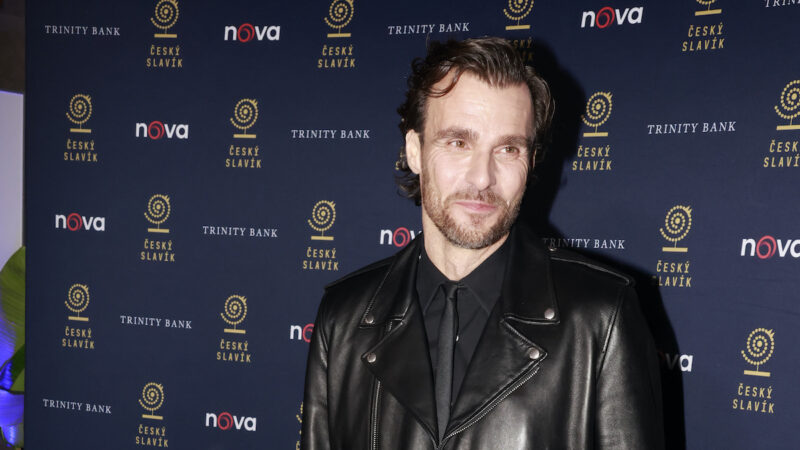 Leoš Mareš charita