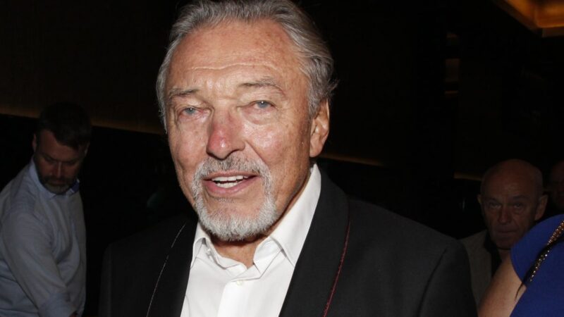 Karel Gott na křtu knihy Já a mých 222 dokonalých přátel v roce 2018