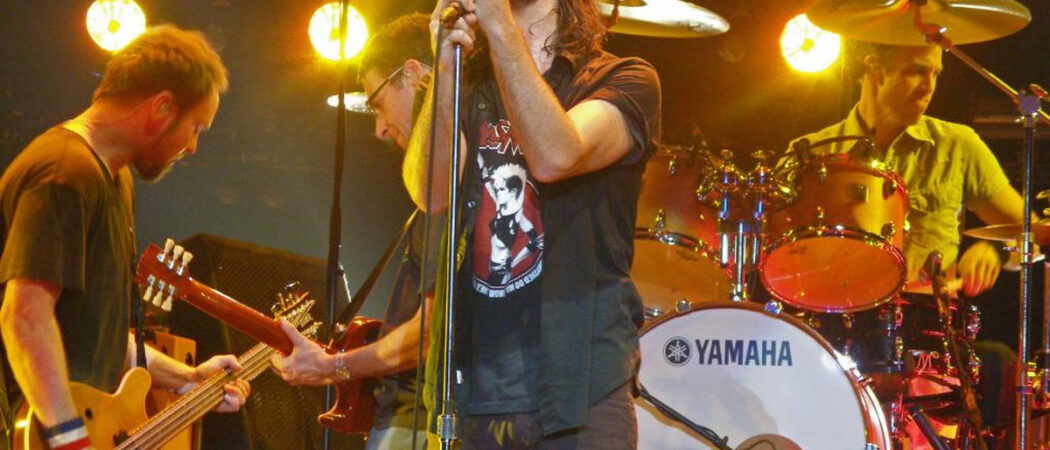 Pearl Jam v Albánii v roce 2006