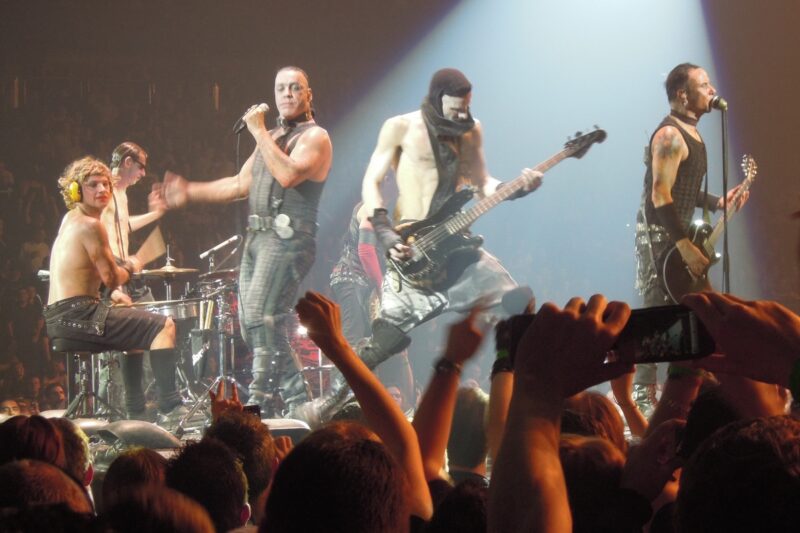 Kapela Rammstein v Londýně v roce 2012